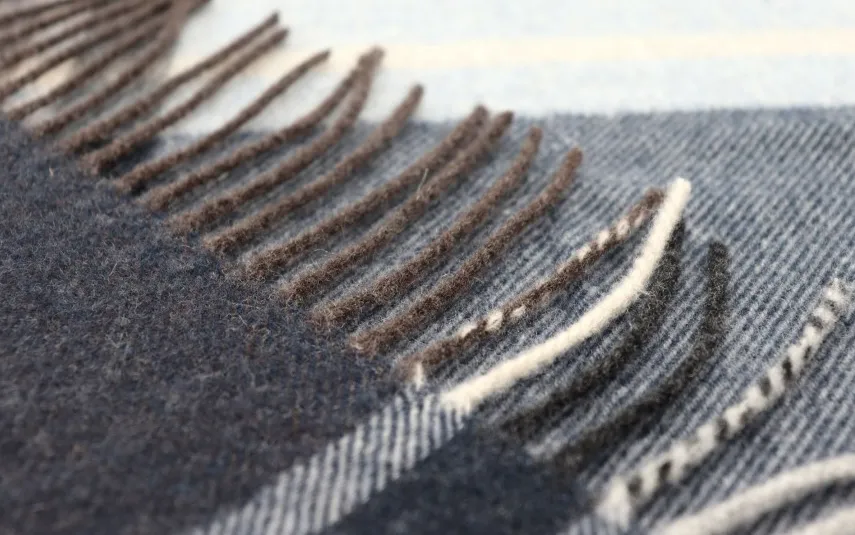 Biederlack Pled koc 130x170 cm Cashmere Sheffield Blue Fashion