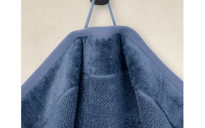 MOVE Ręcznik frotte 80x150 cm Bamboo Luxe 847 New