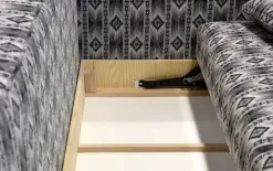Aris Sofa Dalia z funkcją spania i poj. na pościel Outlet