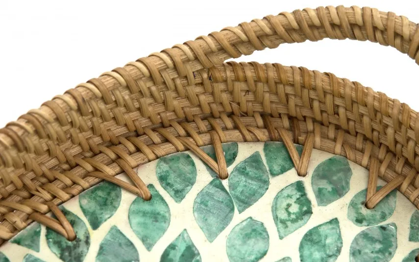 MPLCo Taca dekoracyjna rattanowa 35,5x26x4cm Natural turkusowa owalna Hot